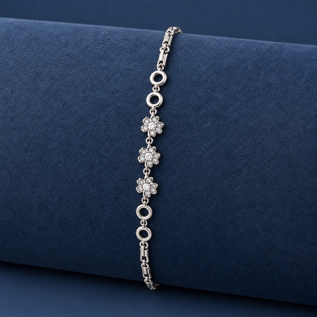 925 Silver Sparkling Triple Flower Bracelet