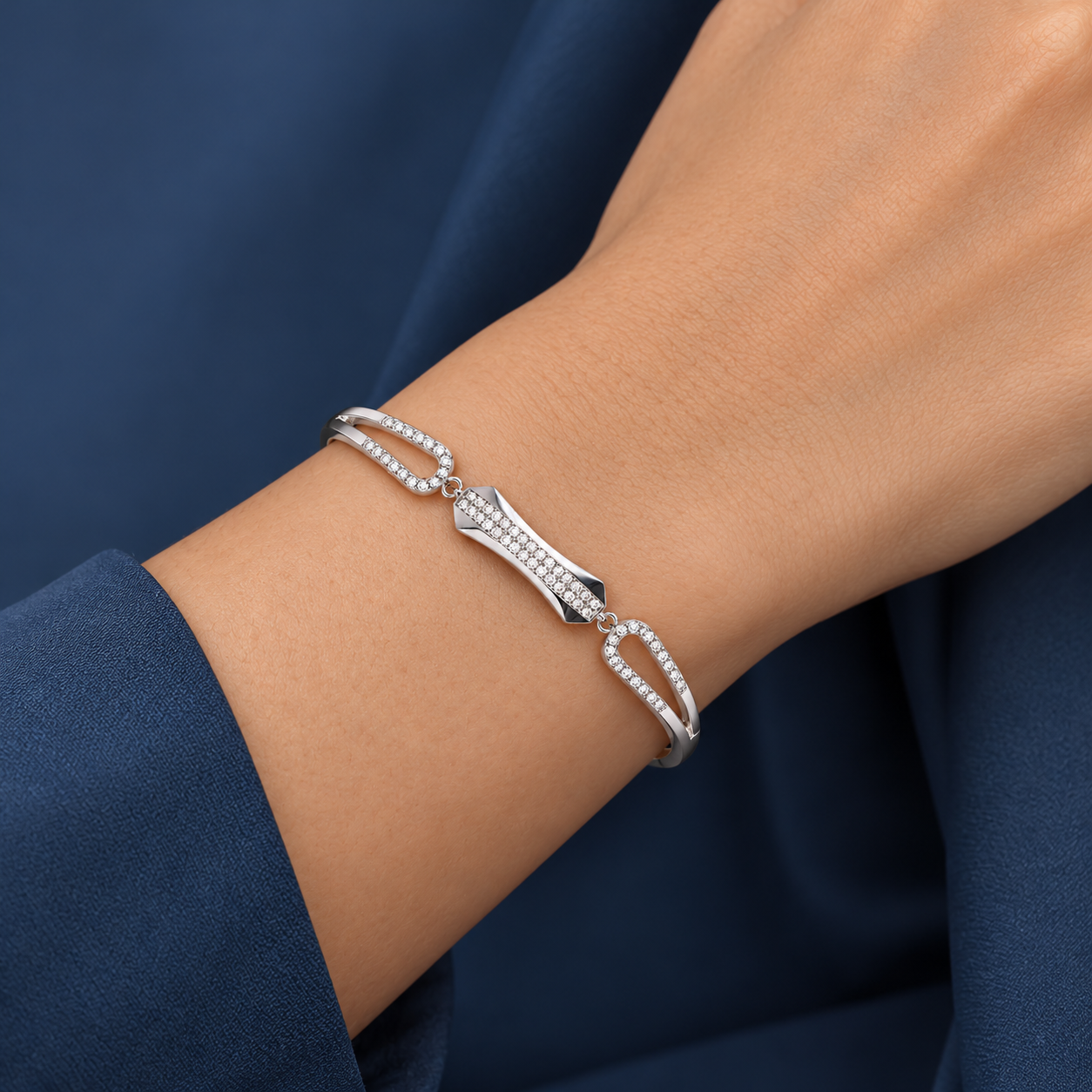 Sparkling Geometric 925 Silver Kada Bracelet