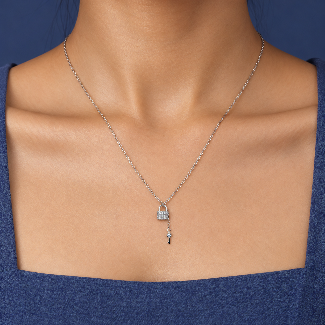 925 Silver Sparkling Lock & Key Pendant Necklace