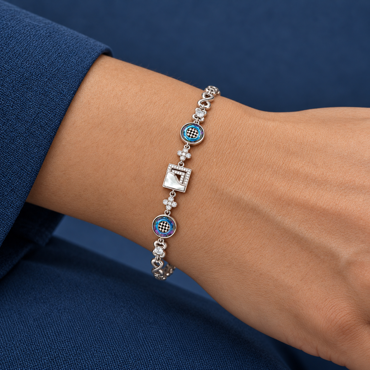 925 Silver Iridescent Geometric Link Bracelet