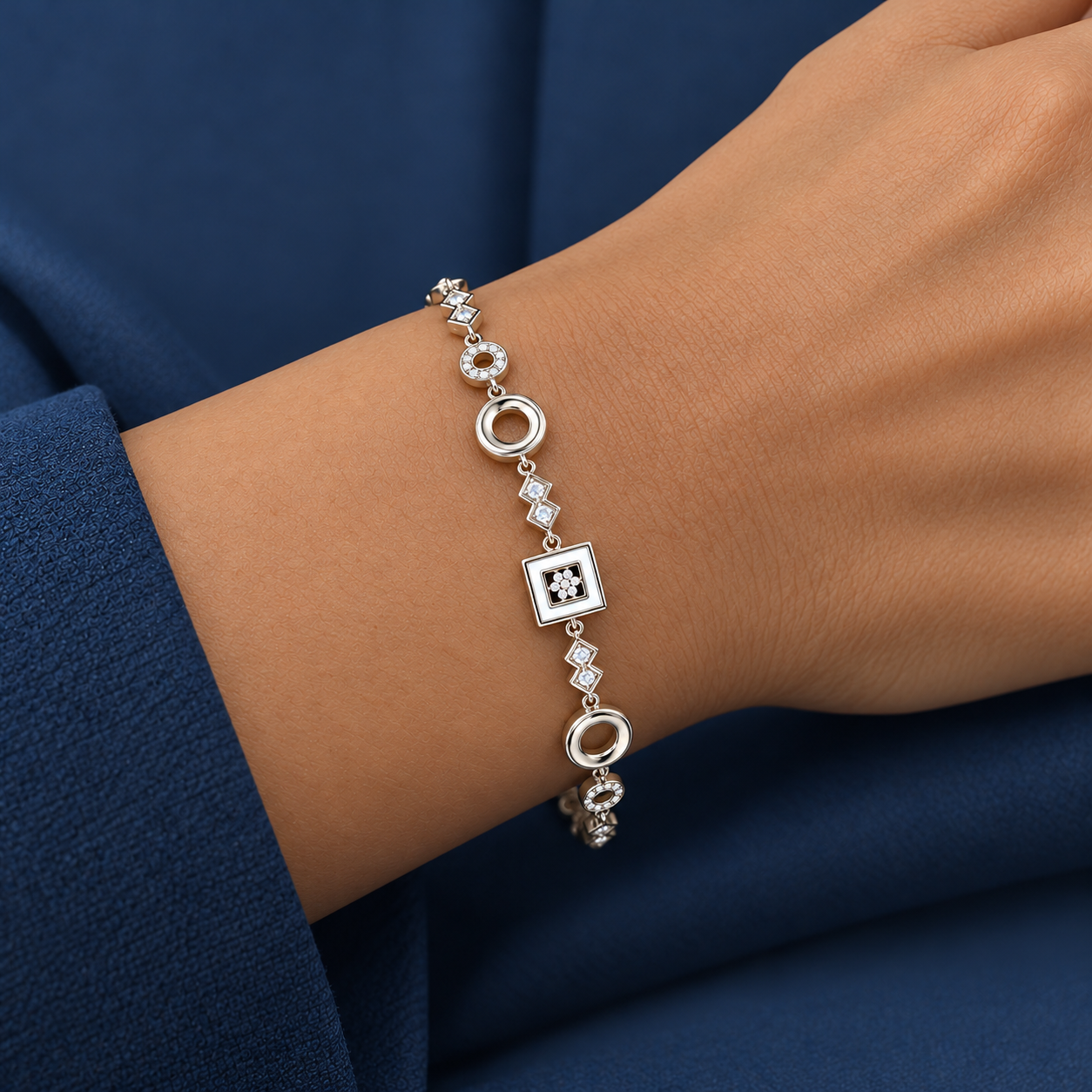 925 Silver Geometric Circle & Square Bracelet